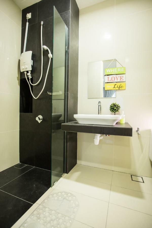 Econest Apartment By The One - Educity Nusajaya Nusajaya  Exterior foto